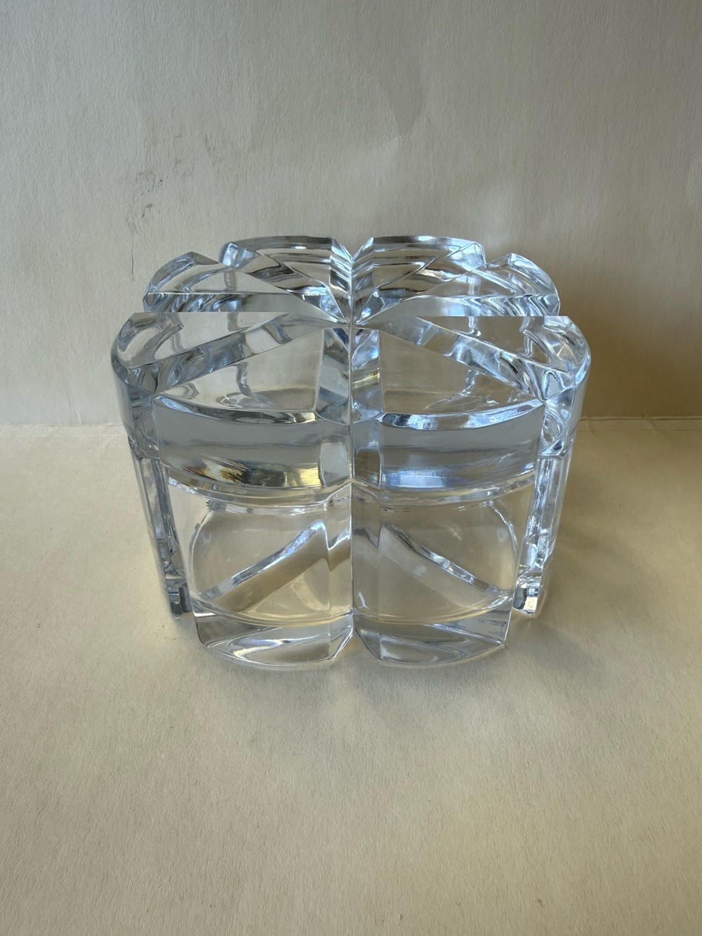 Godinger Clear Crystal Clover Leaf Lidded Candy Dish Decorative Bowl.